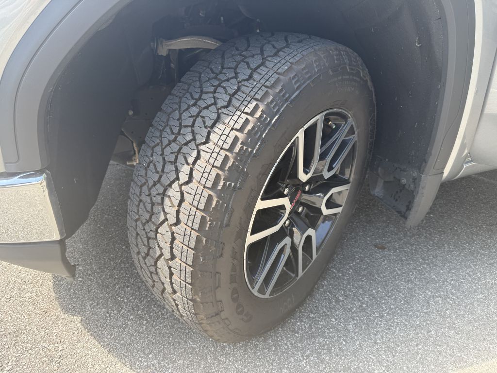 Photo 5 of this GMC SIERRA