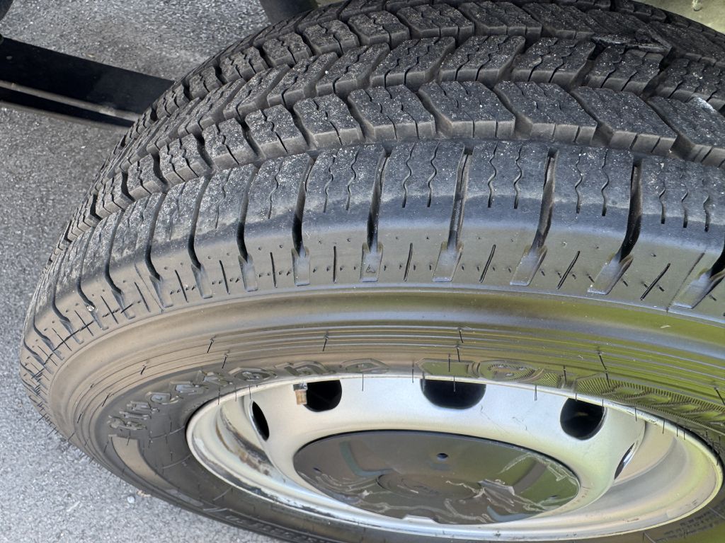 Photo 19 of this FORD TRANSIT