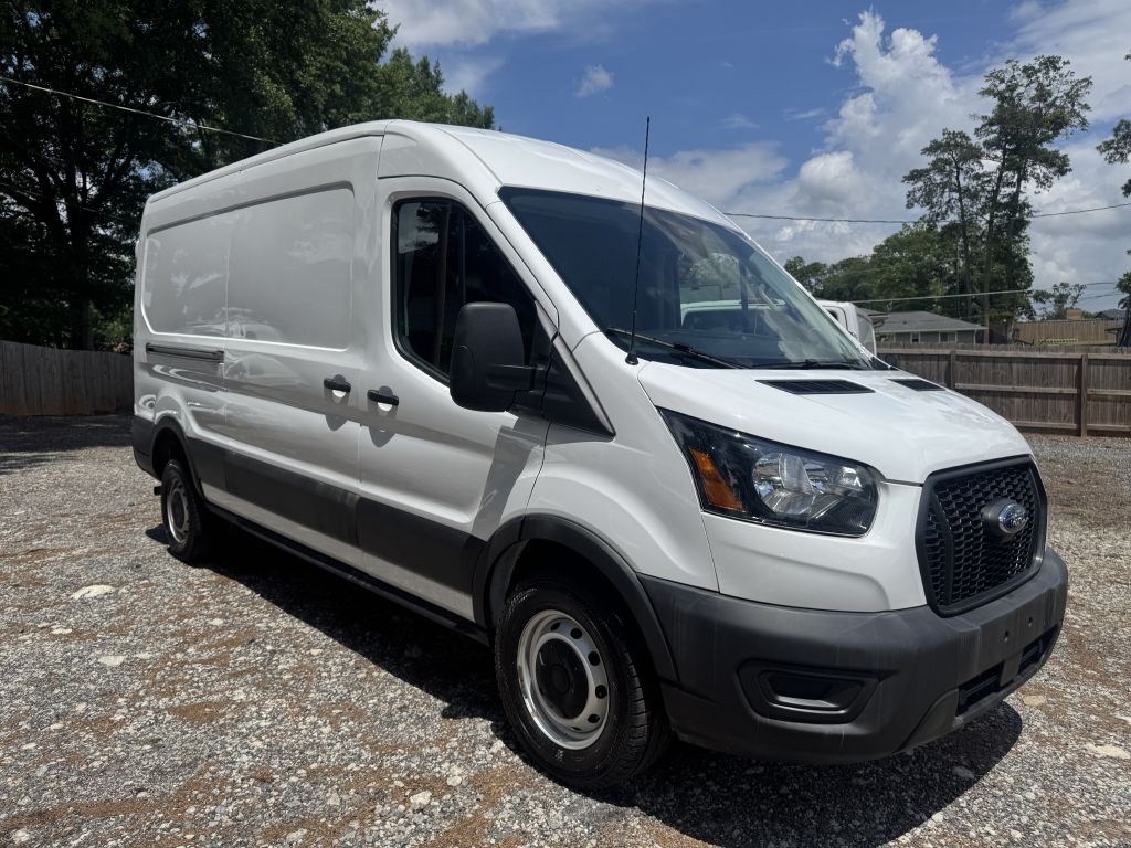 Photo 2 of this FORD TRANSIT