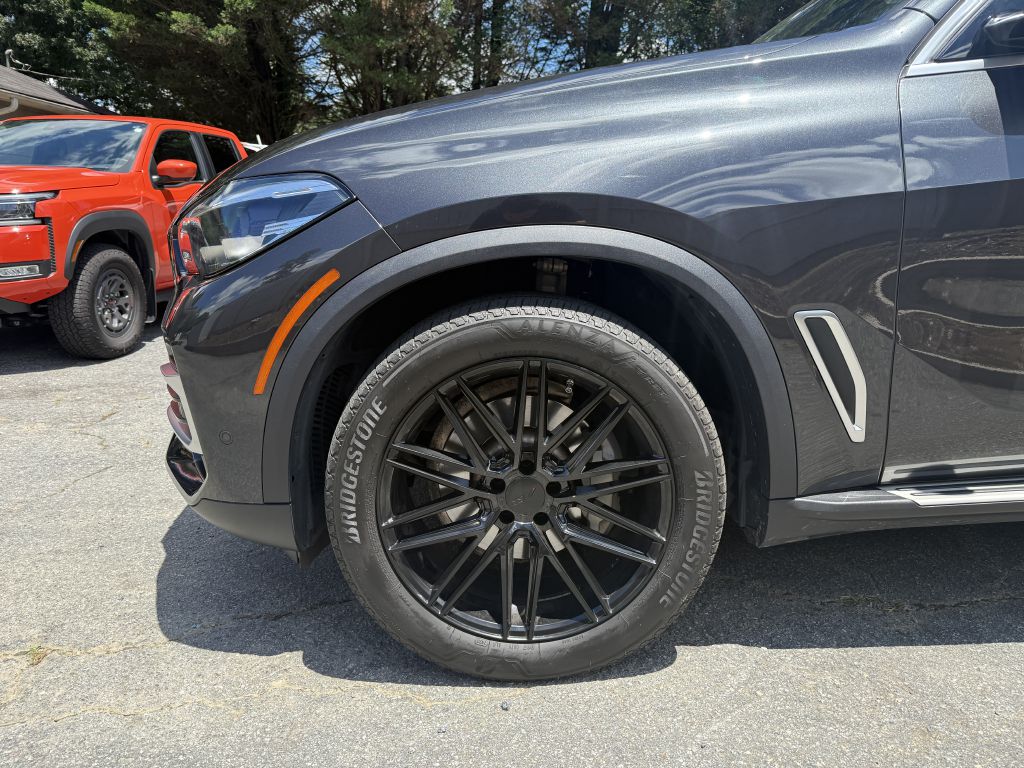 Photo 5 of this BMW X5