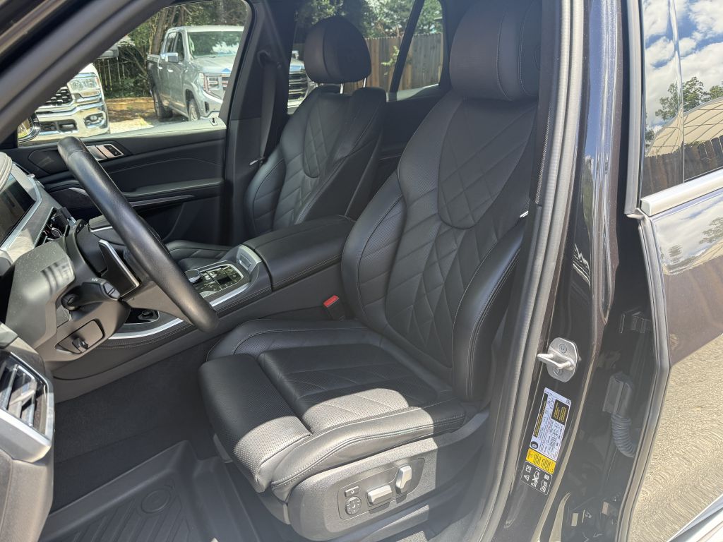 Photo 8 of this BMW X5
