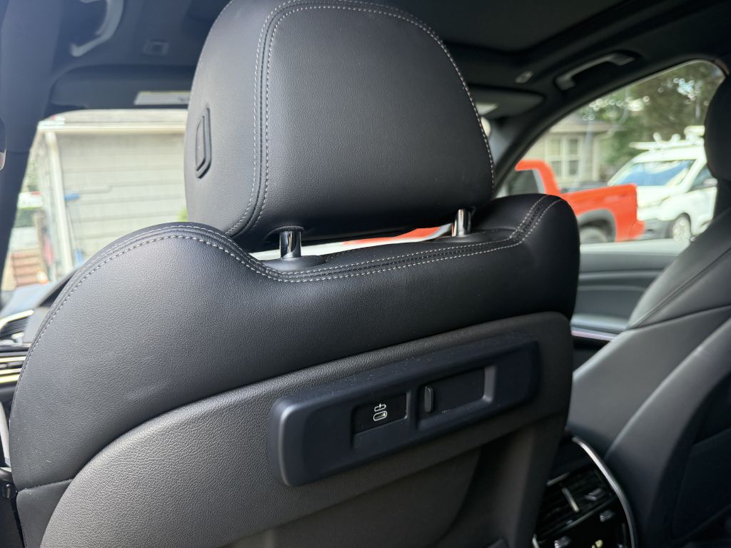 Photo 11 of this BMW X5