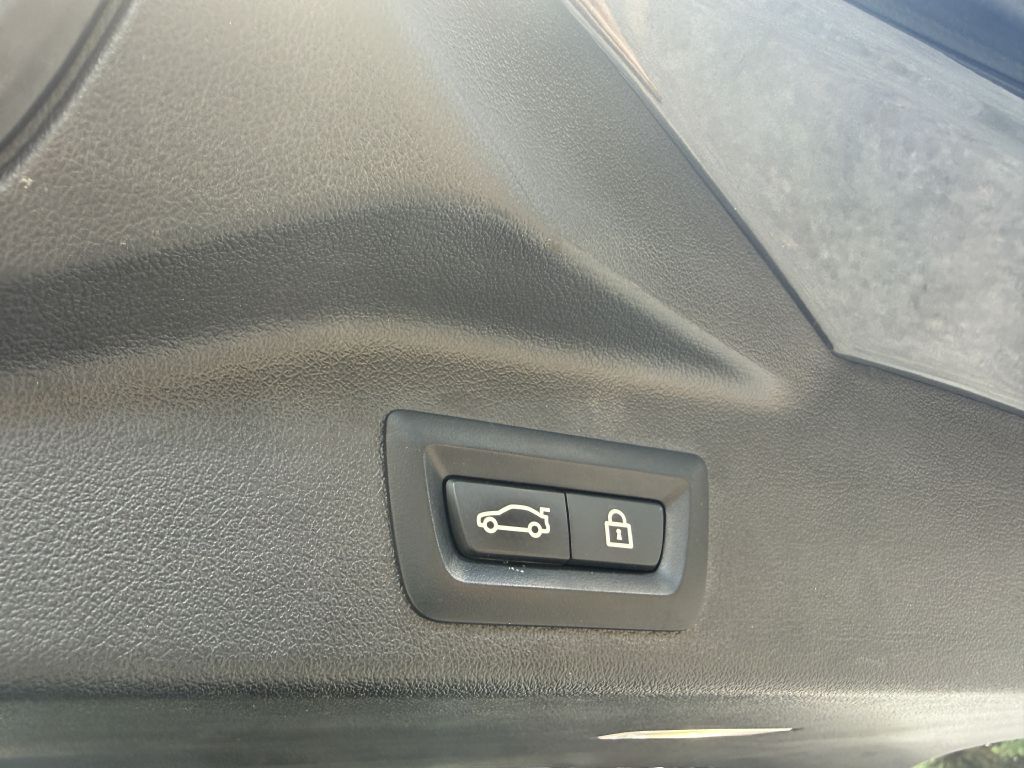 Photo 15 of this BMW X5