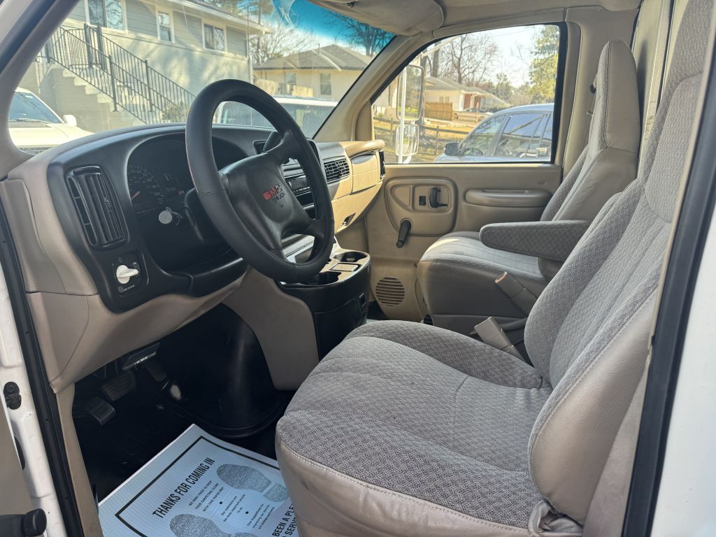Photo 7 of this GMC SAVANA