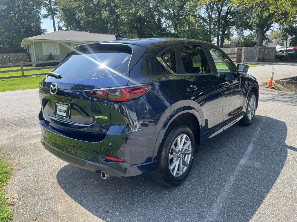 Photo 3 of this MAZDA CX-5