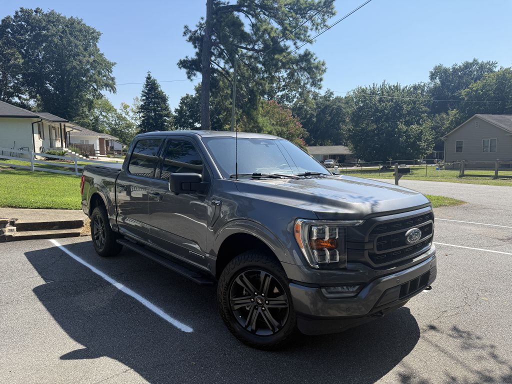 Photo 3 of this FORD F150