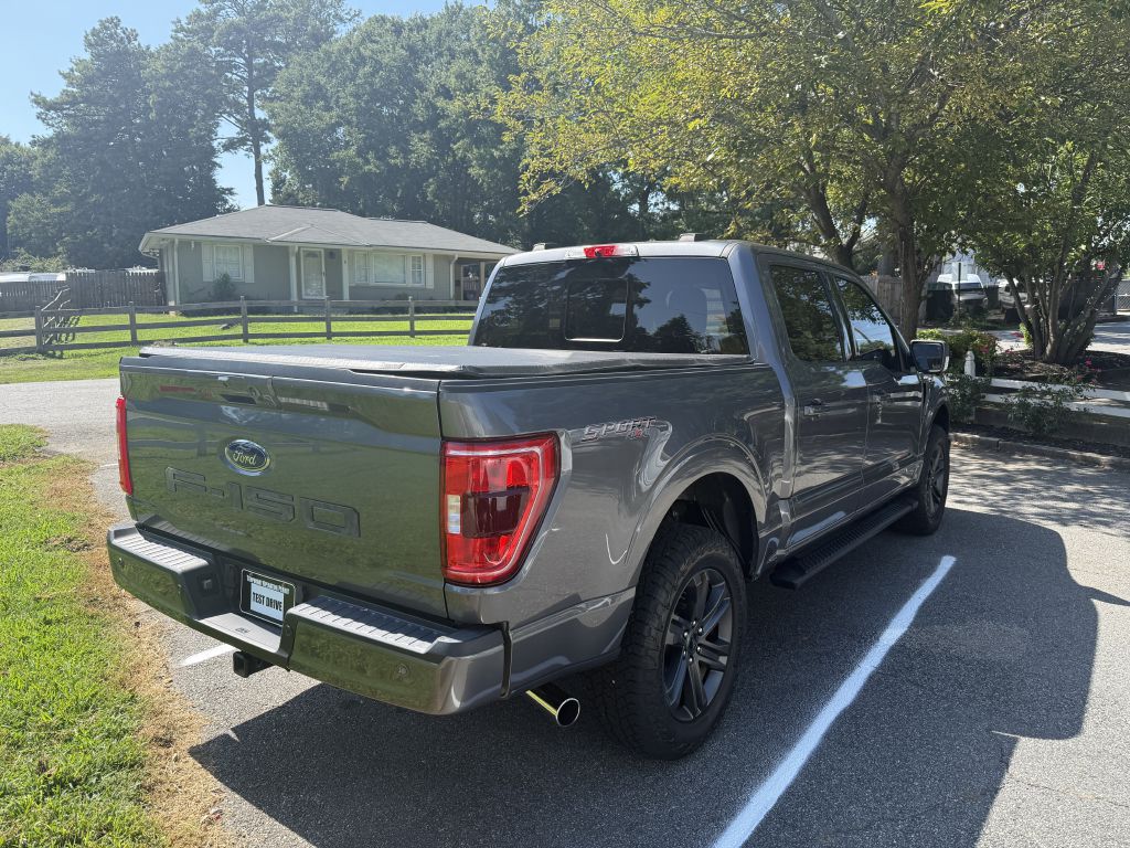 Photo 4 of this FORD F150
