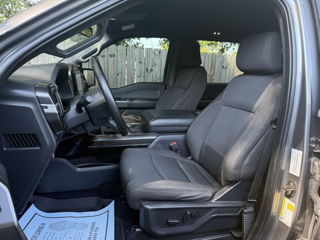Photo 8 of this FORD F150