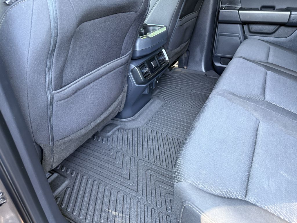 Photo 10 of this FORD F150