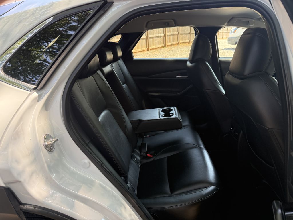 Photo 10 of this MAZDA CX-30