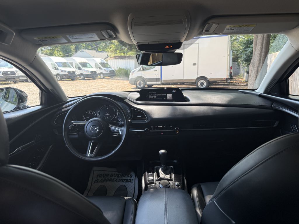 Photo 11 of this MAZDA CX-30