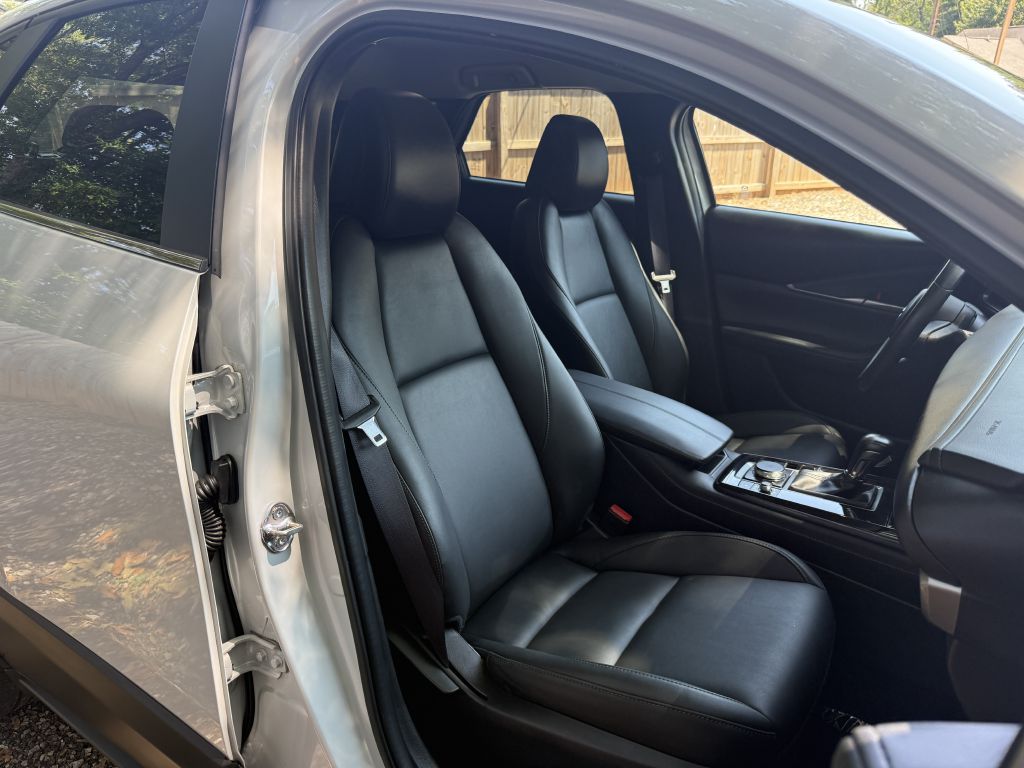 Photo 12 of this MAZDA CX-30