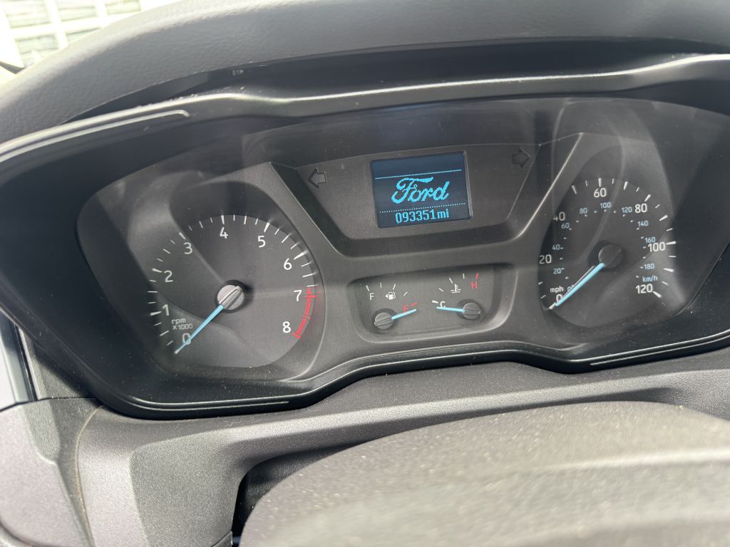 Photo 6 of this FORD TRANSIT