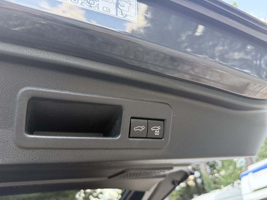 Photo 10 of this TOYOTA 4RUNNER