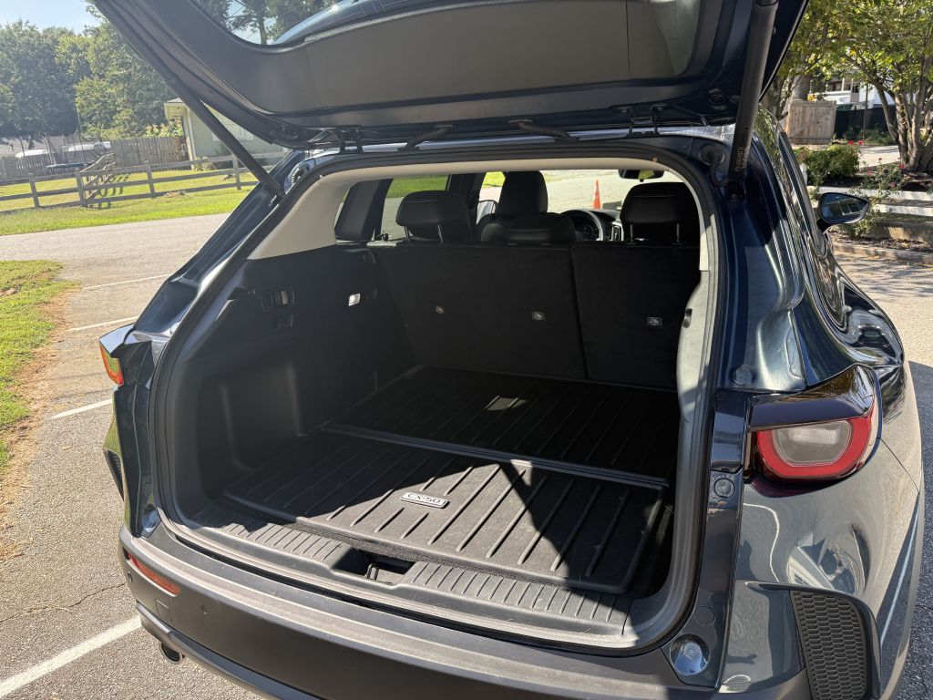 Photo 7 of this MAZDA CX-50