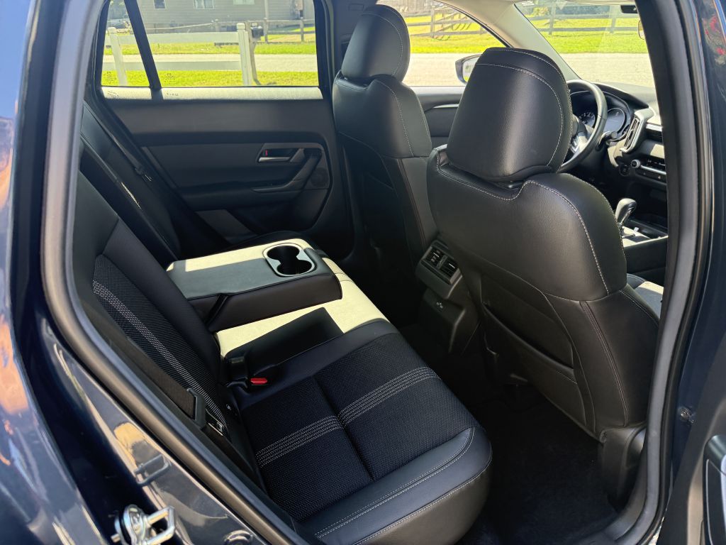 Photo 8 of this MAZDA CX-50
