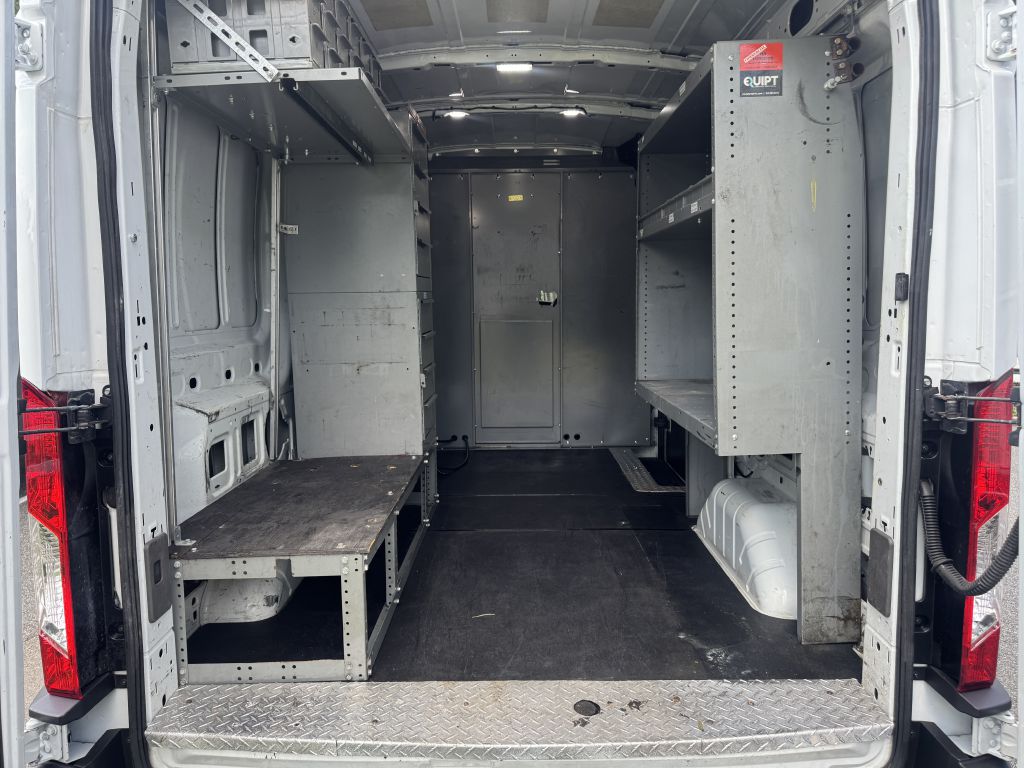 Photo 16 of this FORD TRANSIT