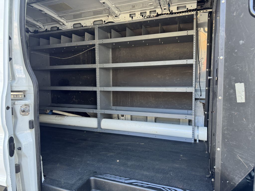 Photo 16 of this FORD TRANSIT