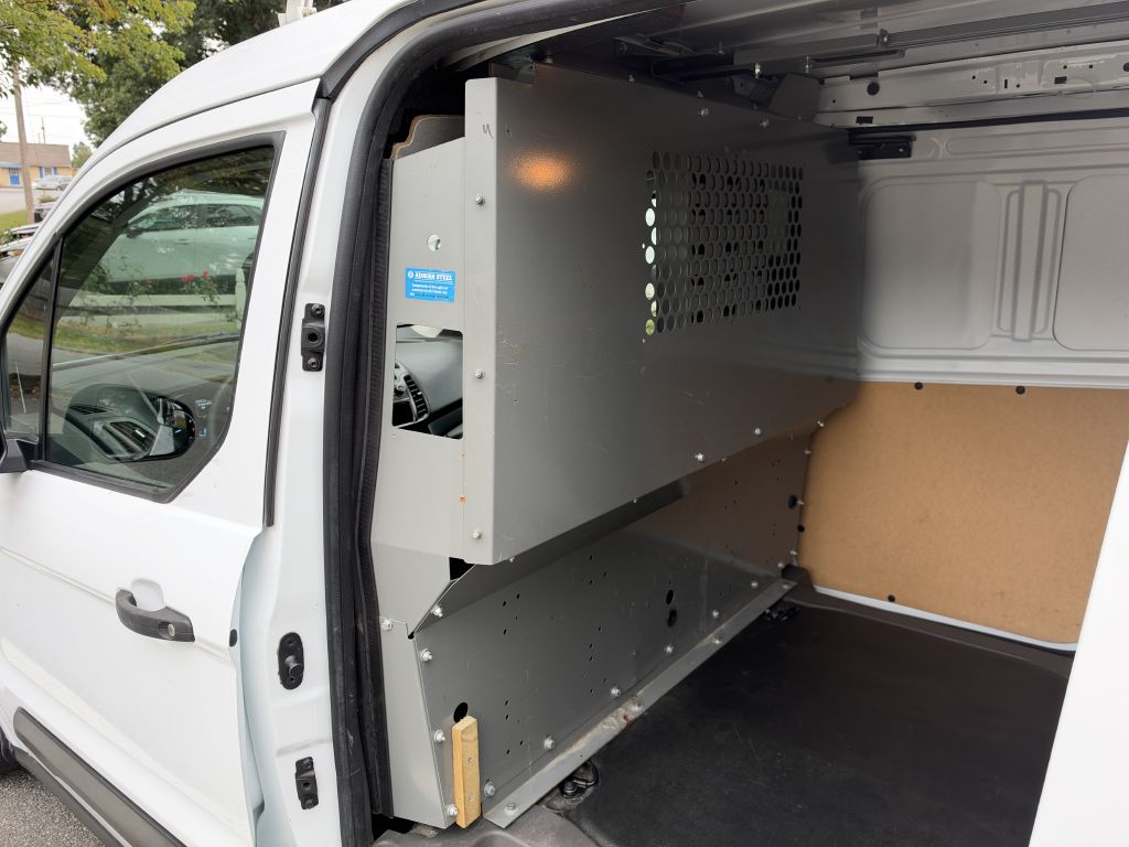 Photo 8 of this FORD TRANSIT CONNECT