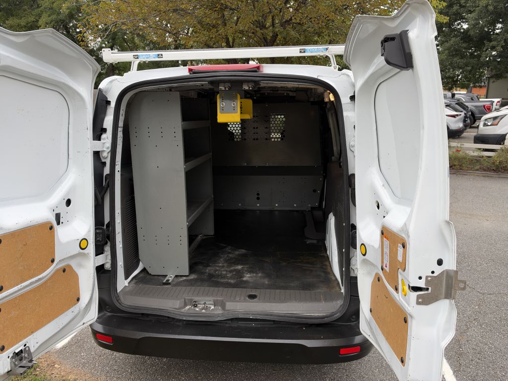 Photo 9 of this FORD TRANSIT CONNECT