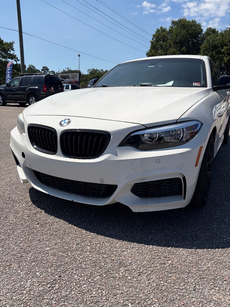 Photo 2 of this BMW 228
