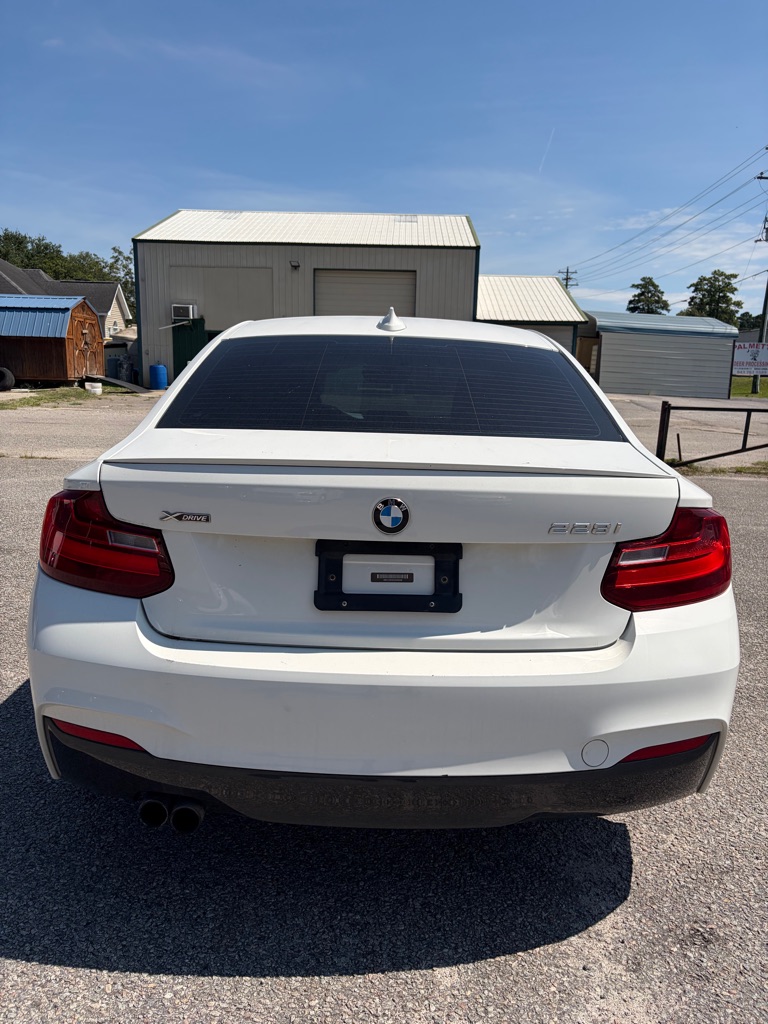 Photo 10 of this BMW 228