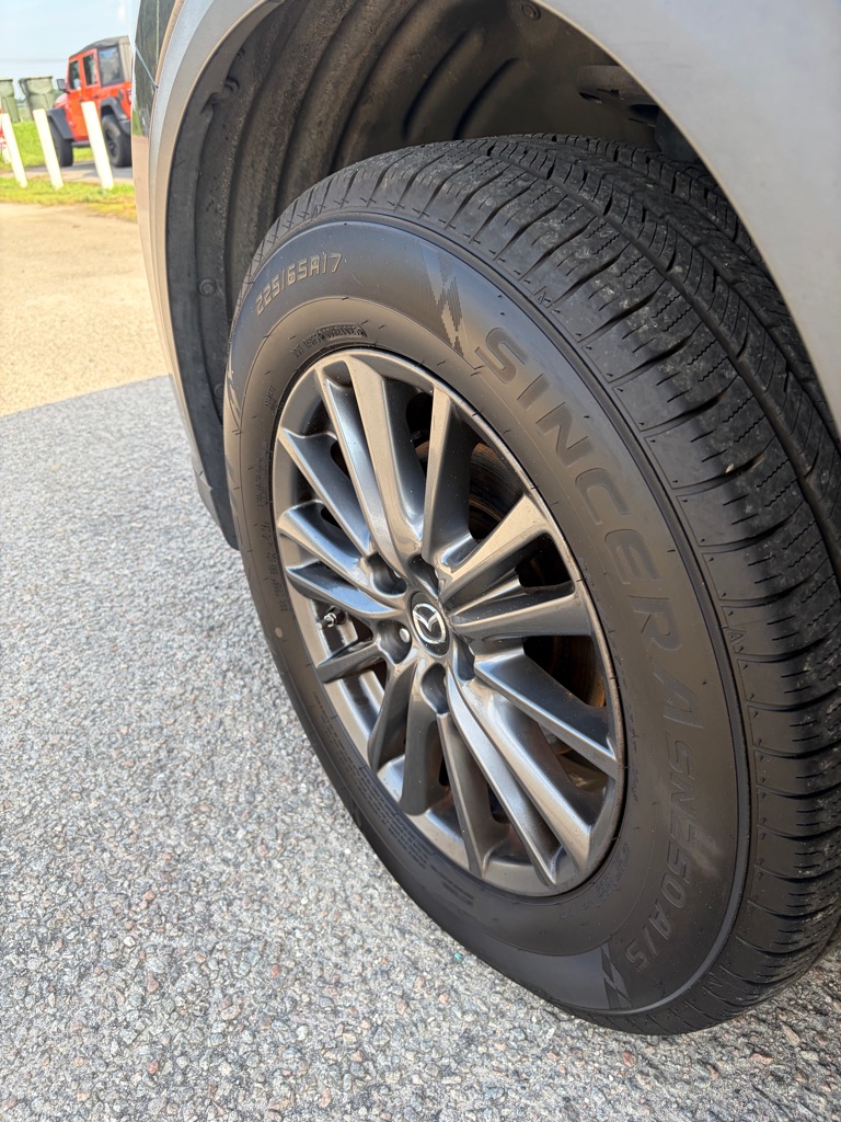 Photo 4 of this MAZDA CX-5