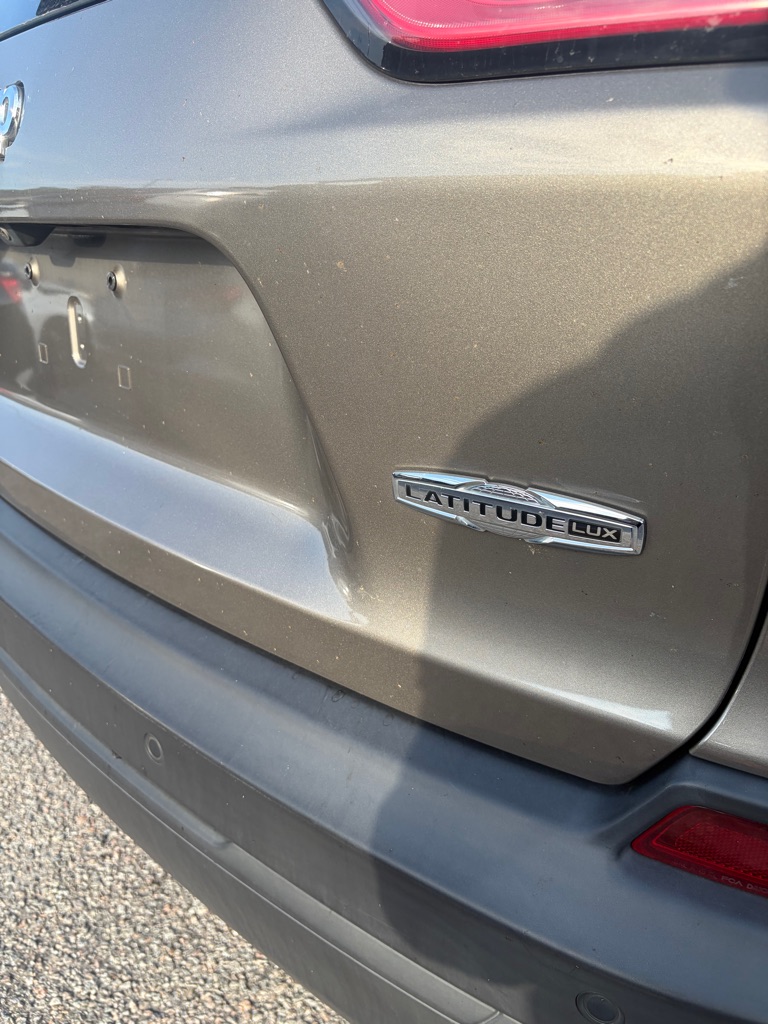 Photo 9 of this JEEP CHEROKEE