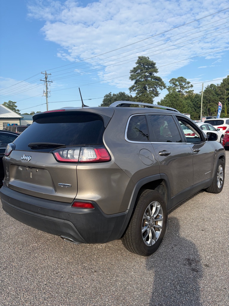 Photo 10 of this JEEP CHEROKEE