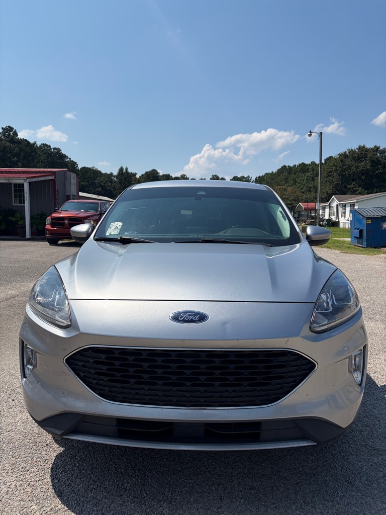 Photo 2 of this FORD ESCAPE