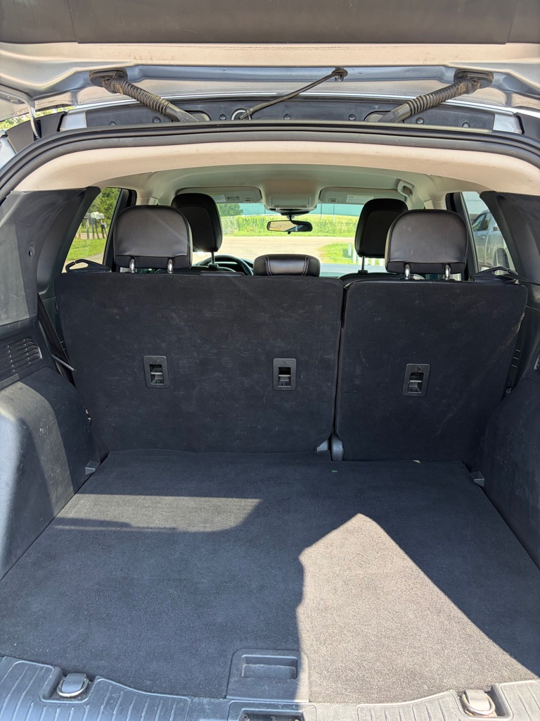 Photo 13 of this FORD ESCAPE