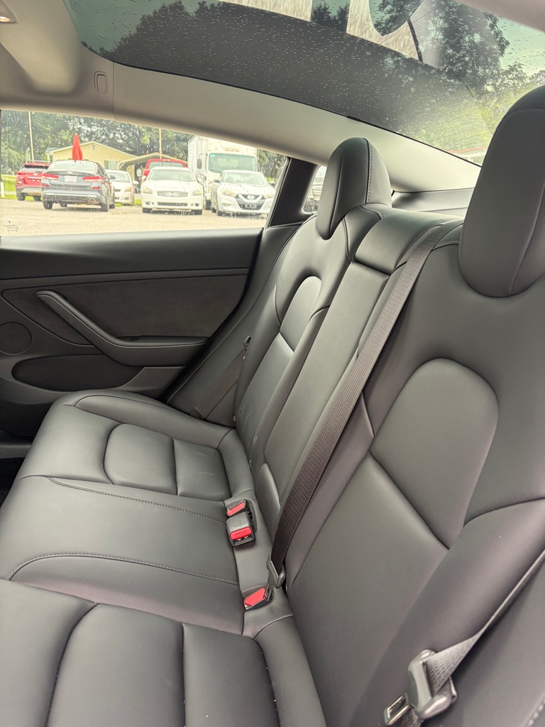 Photo 8 of this TESLA MODEL 3
