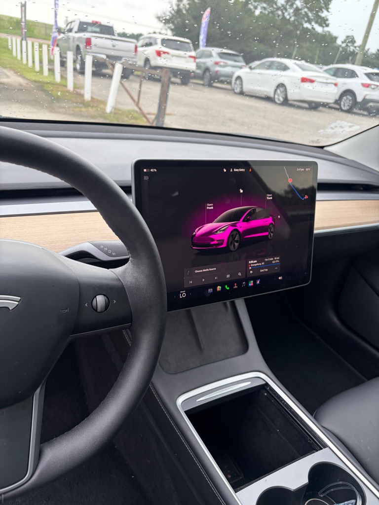 Photo 4 of this TESLA MODEL 3