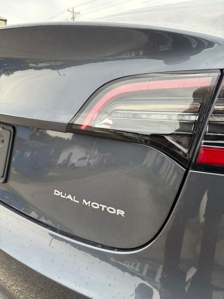 Photo 11 of this TESLA MODEL 3