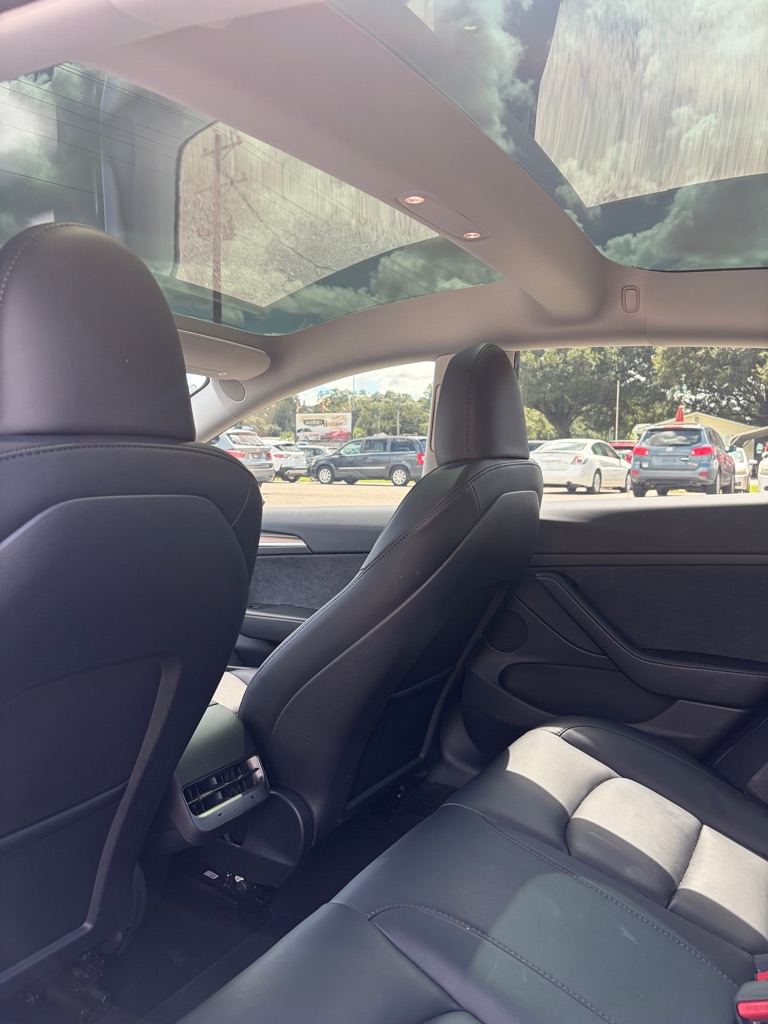 Photo 9 of this TESLA MODEL 3