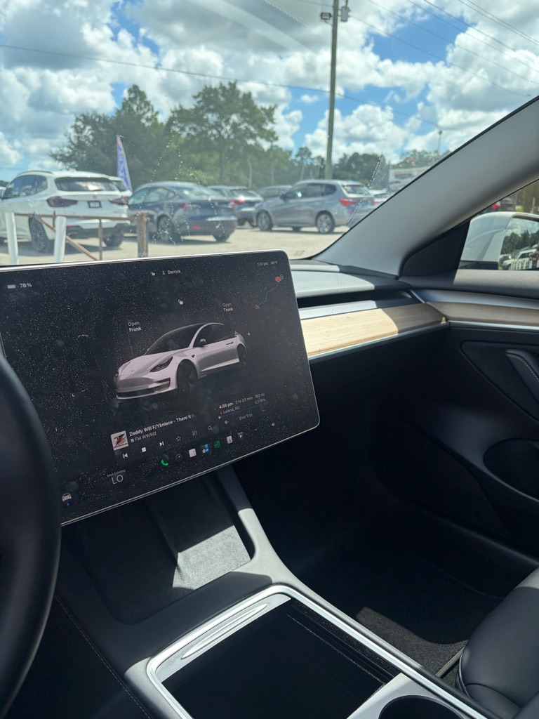 Photo 8 of this TESLA MODEL 3