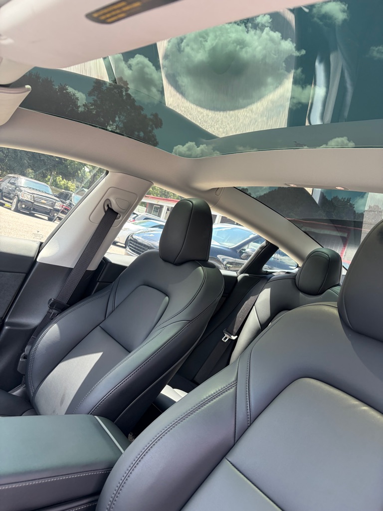 Photo 6 of this TESLA MODEL 3