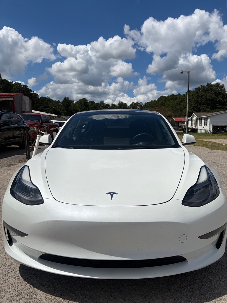 Photo 2 of this TESLA MODEL 3