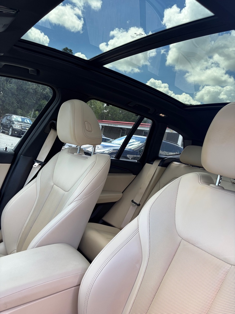 Photo 27 of this BMW X3