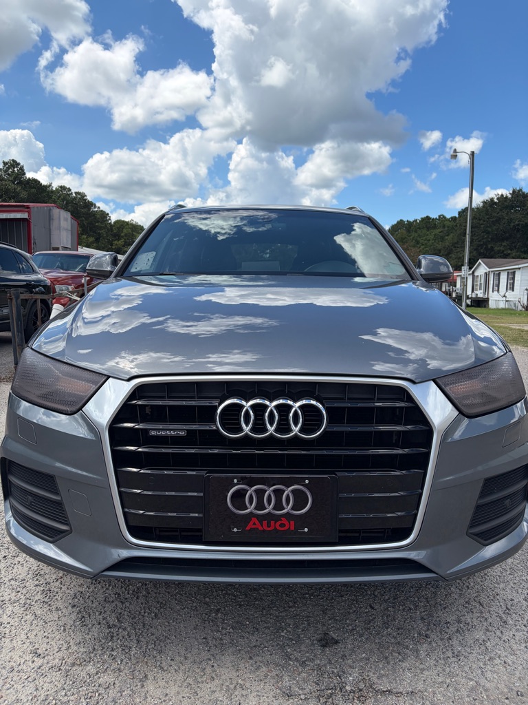 Photo 3 of this AUDI Q3