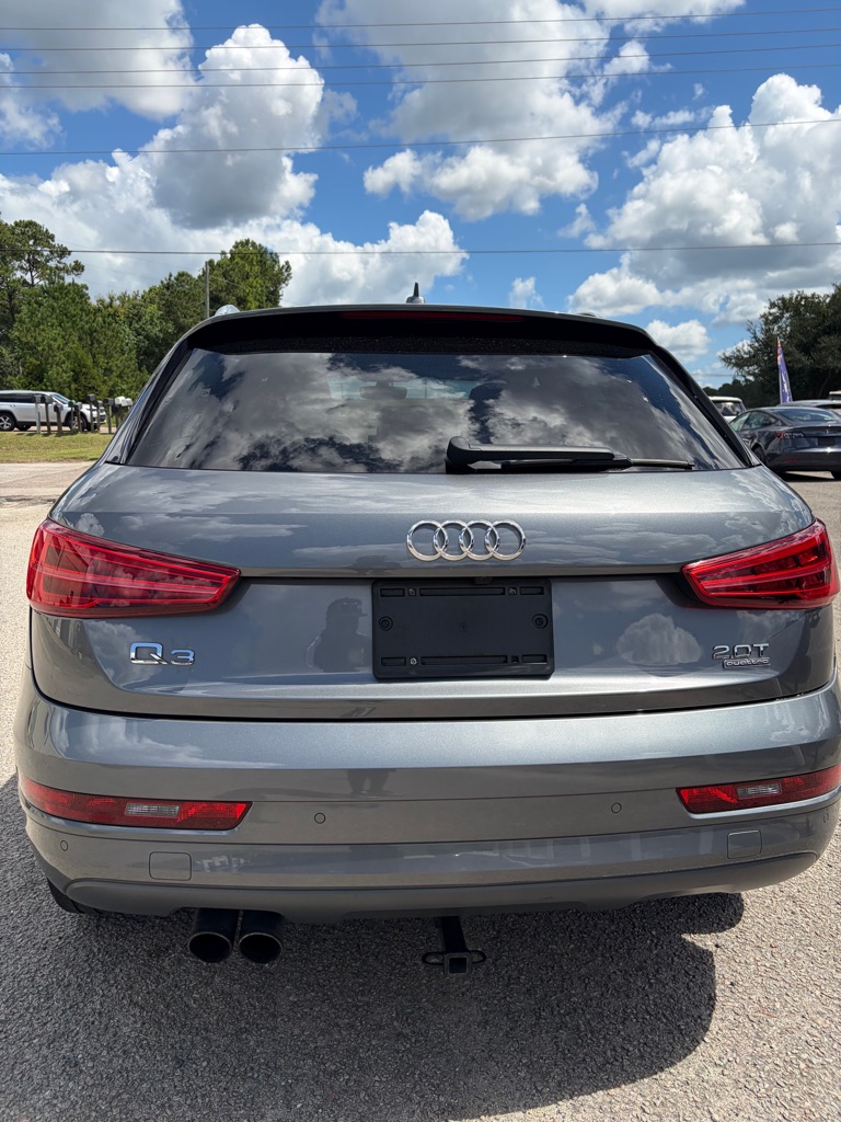 Photo 14 of this AUDI Q3