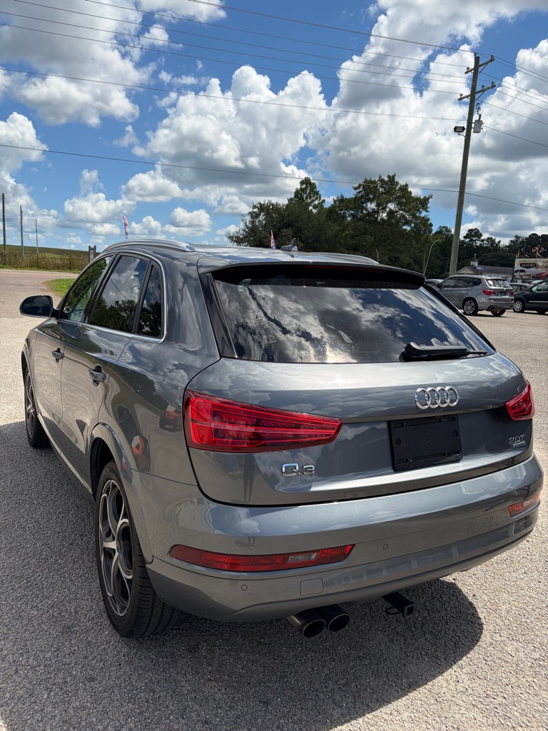 Photo 13 of this AUDI Q3