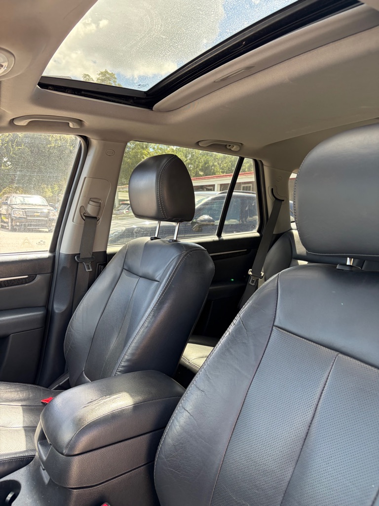 Photo 4 of this HYUNDAI SANTA FE