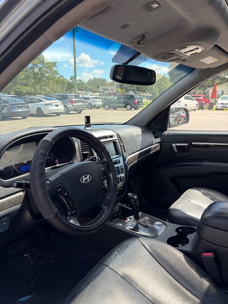 Photo 3 of this HYUNDAI SANTA FE