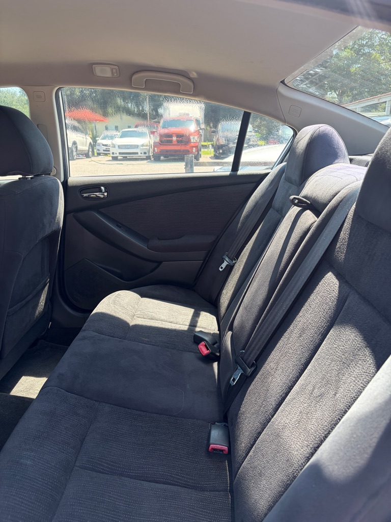 Photo 6 of this NISSAN ALTIMA
