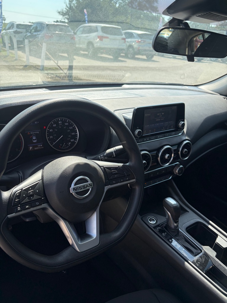 Photo 4 of this NISSAN SENTRA