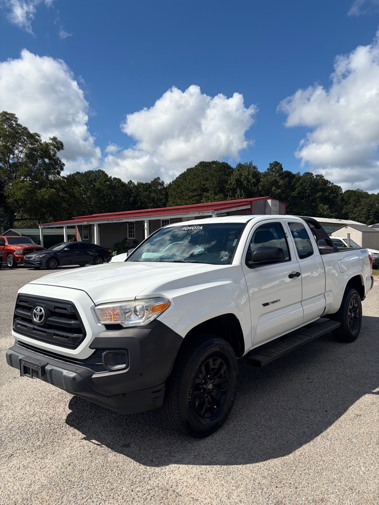2017 TOYOTA TACOMA