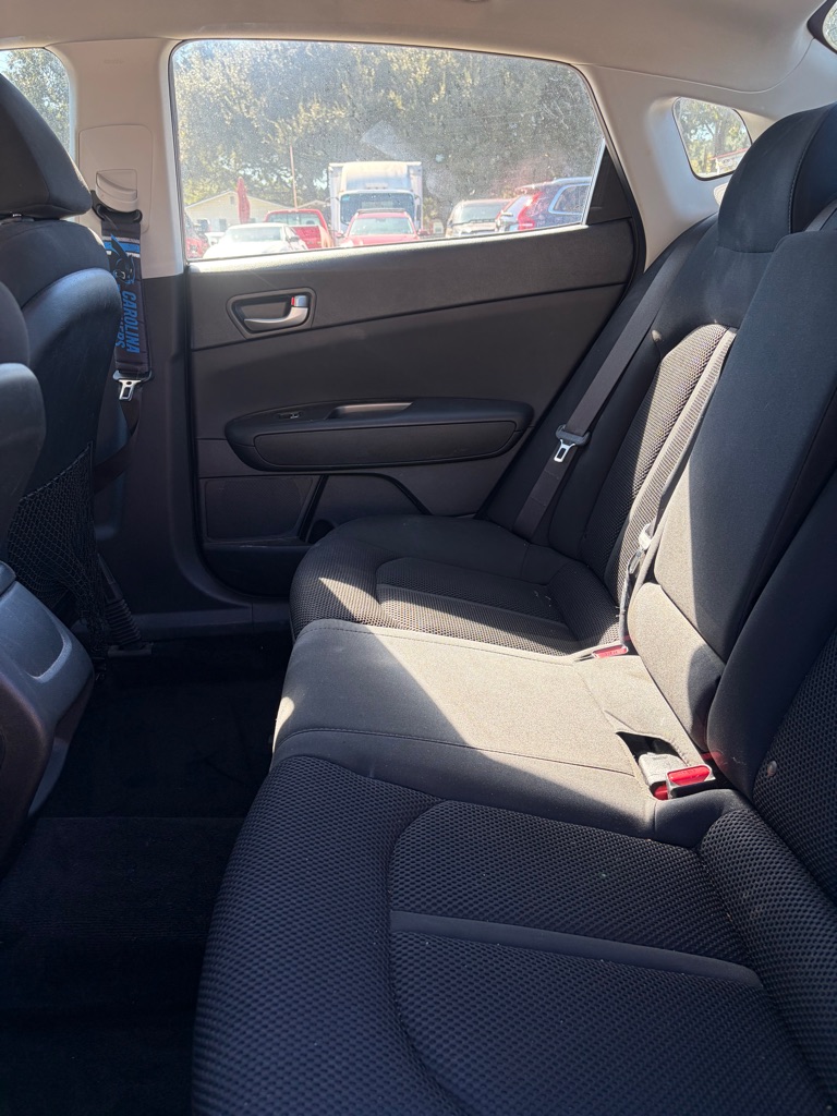 Photo 7 of this KIA OPTIMA