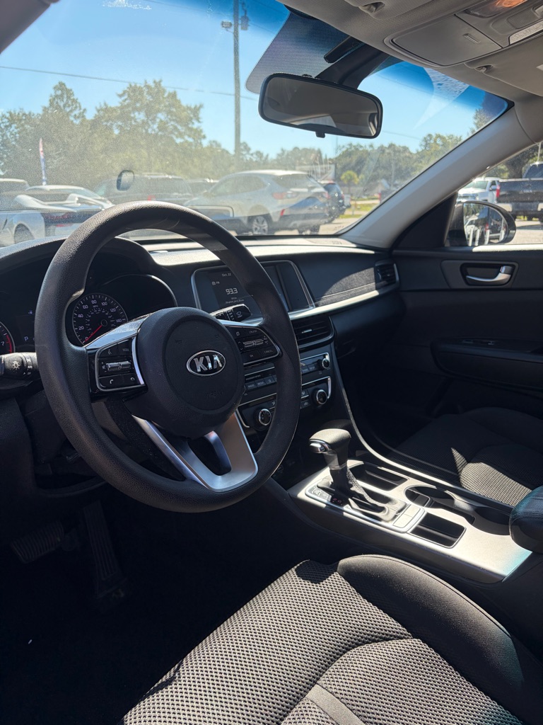 Photo 3 of this KIA OPTIMA
