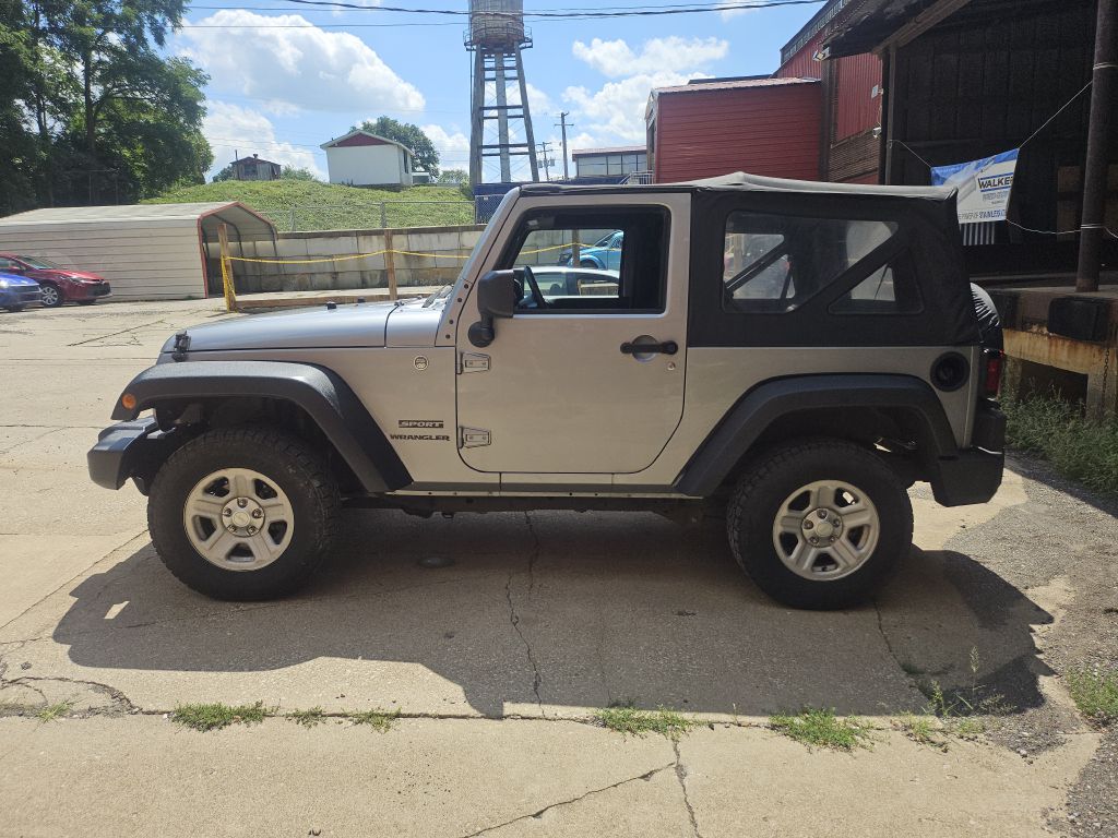 Photo 5 of this JEEP WRANGLER